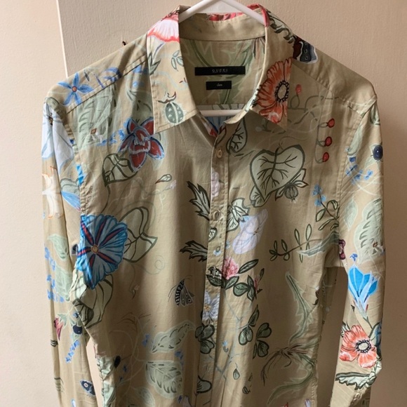 Other - Gucci button down shirt